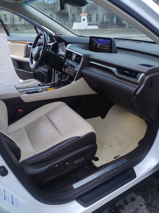 Lexus RX 450h, 2019
Білий металік | Світлий шкіряний салон