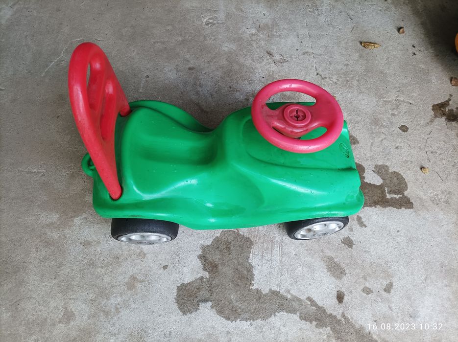 Samochód jezdzik, odpychający