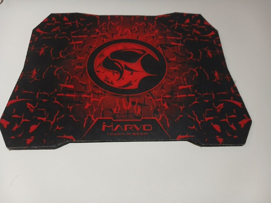 Teclado Gamer Marvo Scorpion K602 e MousePad Marvo Gamer