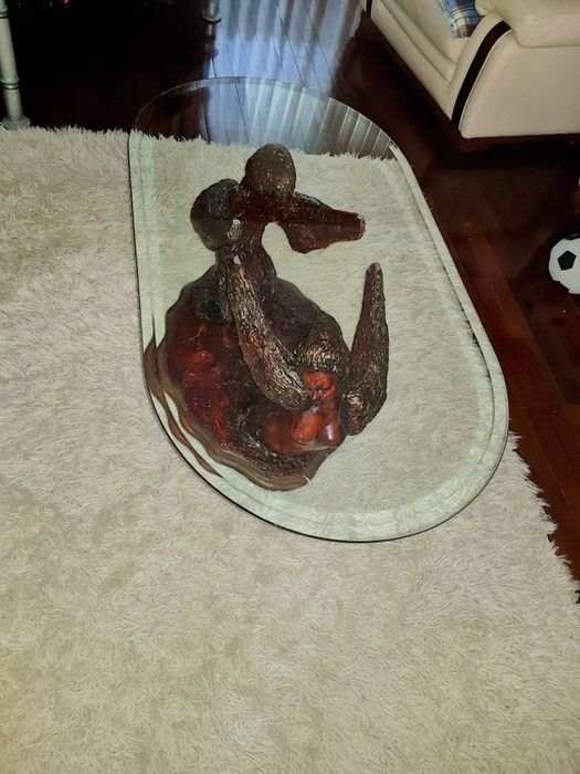 Bonita mesa de centro decorativa