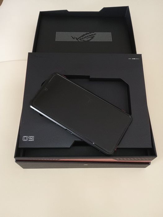 ASUS ROG 9 PRO (16G - 512 G )