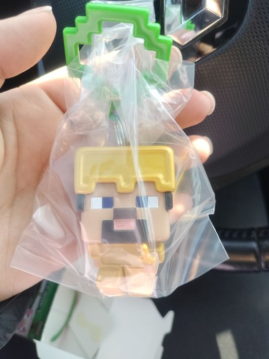 Brelok Minecraft z Biedronki, Złoty Steve. SPRZEDAM LUB WYMIENIĘ