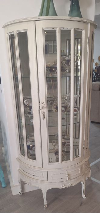 Vitrine rústica meia lua