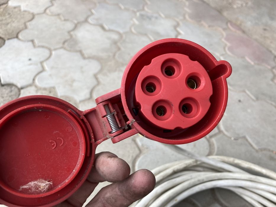 Przedłużacz na siłę