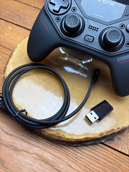 Astro C40 TR Tournament Ready Bezprzewodowy Pad Kontroler dla PS4 i PC modułowy z oprogramowaniem