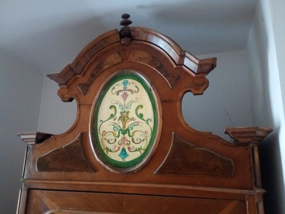 Szafa XIX/XX w dobrym stanie