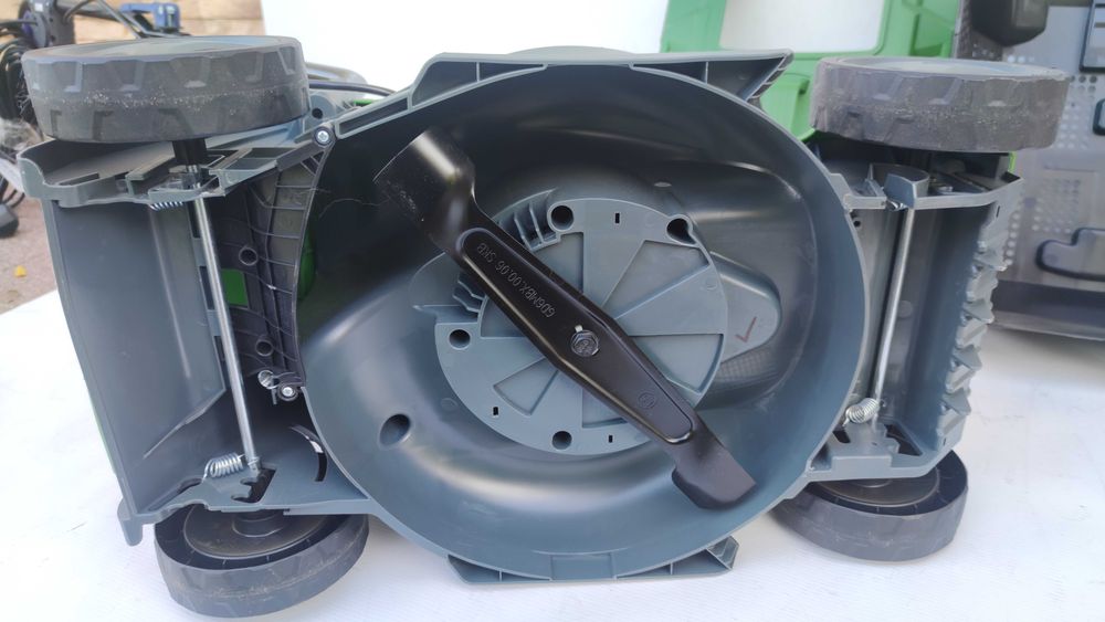 Kosiarka elektryczna Powerbase 1200W