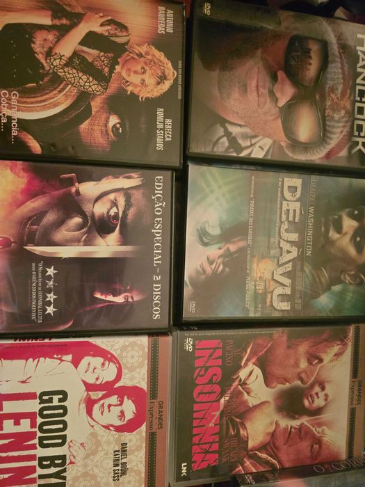 34dvd's e leitor de dvd's.