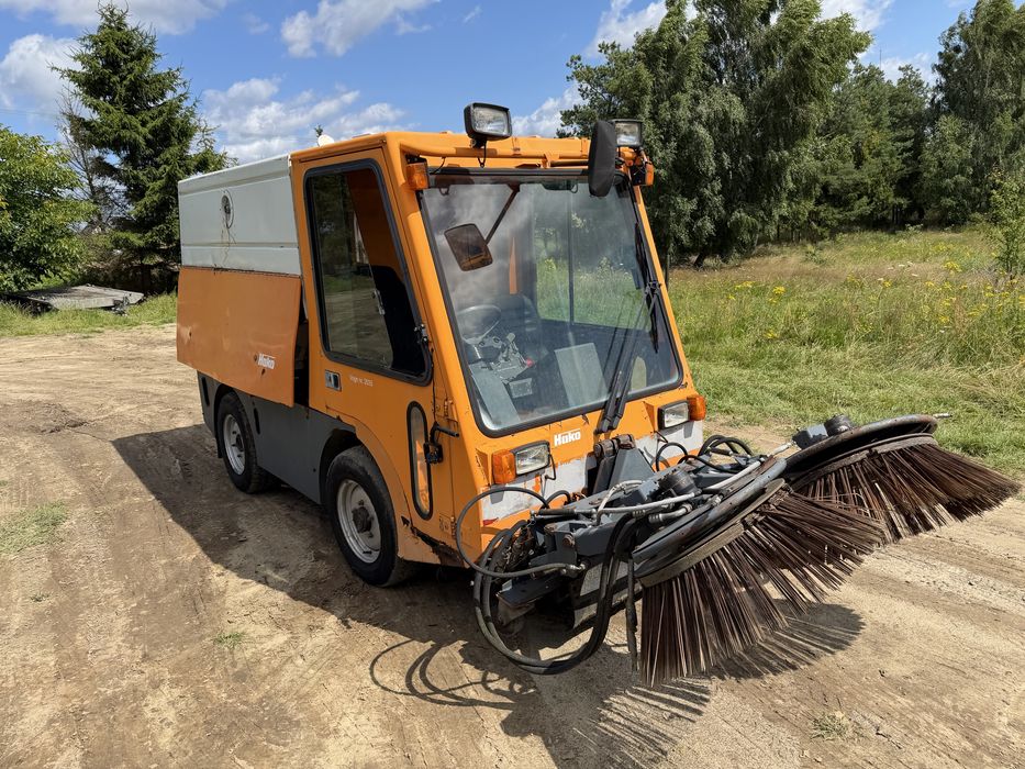 Hako Citymaster 1750 zamiatarka samojezdna + piaskarka