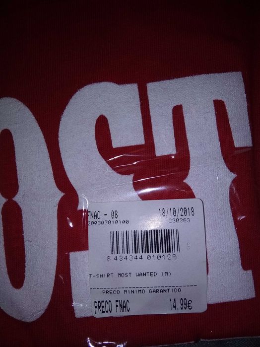 T-Shirt - red dead redemption Playstation Oficial