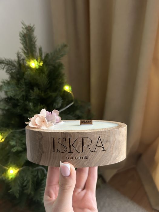 Соєва свічка в деревʼяній формі