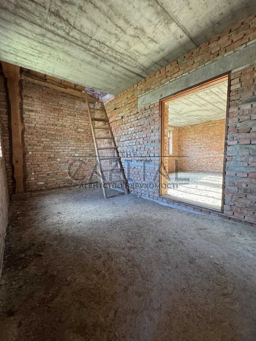 Продаж  Будинок вул.  Лісна, Дзвінкове