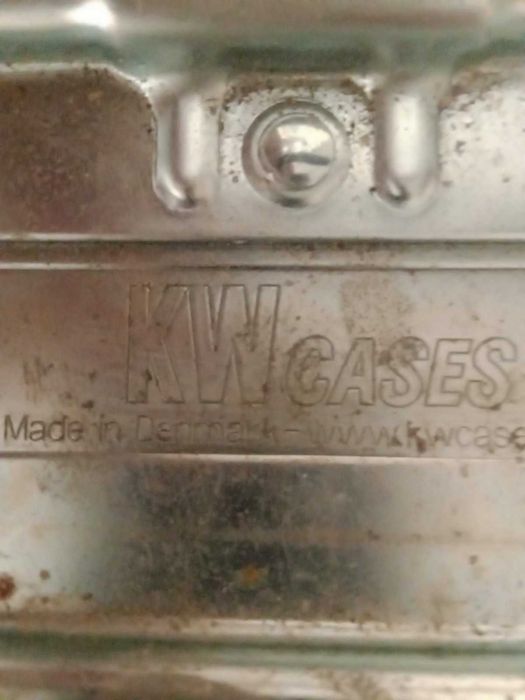 продам або обміняю рек кейс