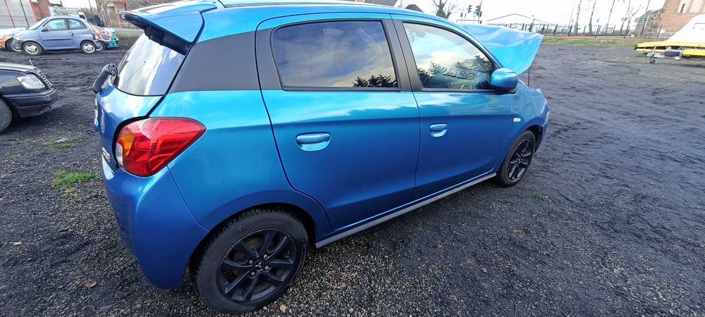 mitsubishi space star II  15r 1.2 3a92  lak t69 samochód na części