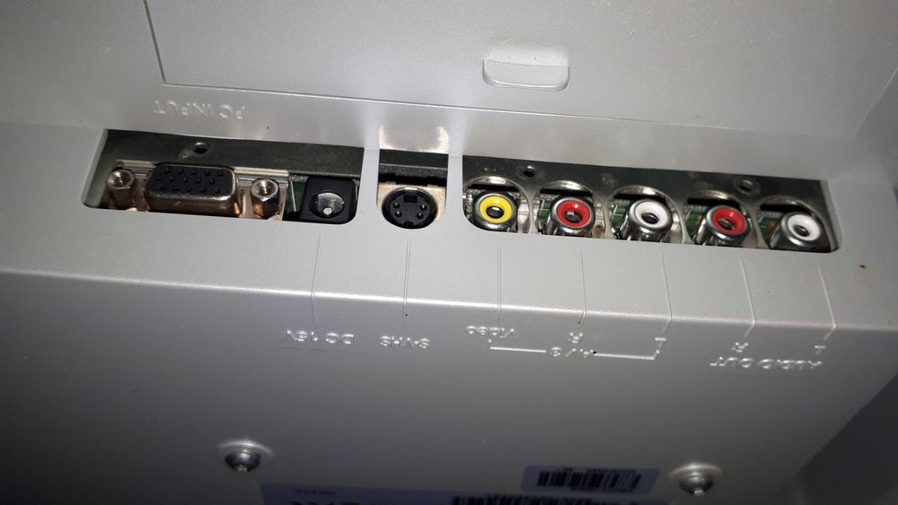 Toshiba LCD TV and Computer Monitor64309584604547123