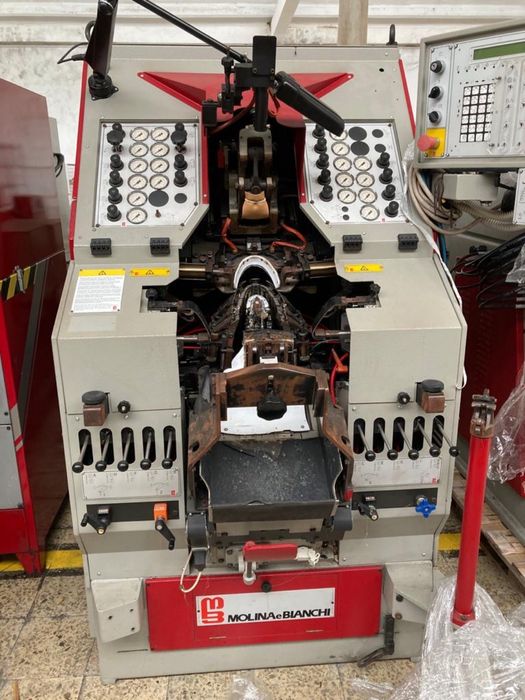 Maquina Molina de montar bicos para calçado - Preço a negociar