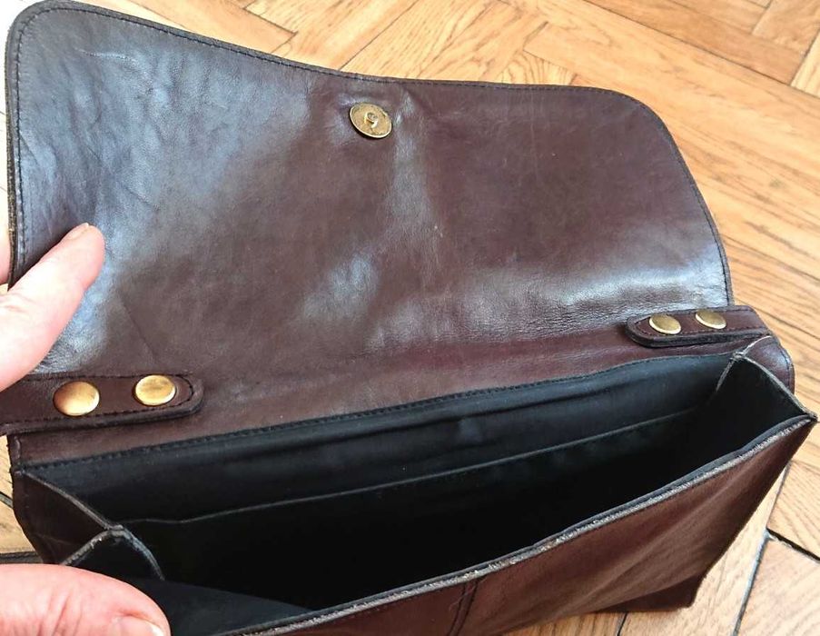 Torebka damska brązowa skóra naturalna na pasek