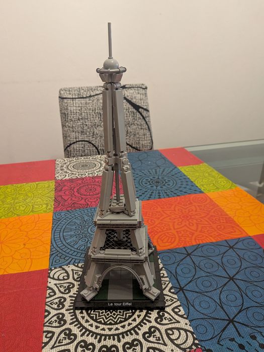 LEGO Architecture tour Eiffel