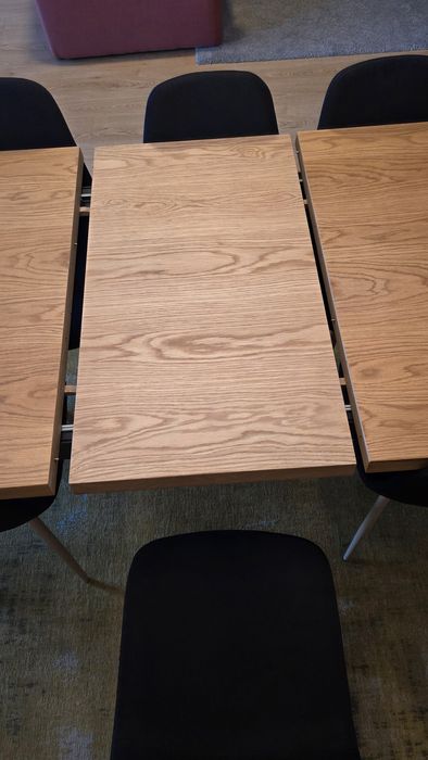 Mesa de Jantar Extensível + 8 Cadeiras (240-290 cm) Estado Novo