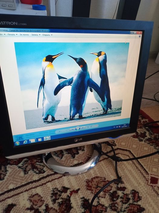 Монітор LG робочий