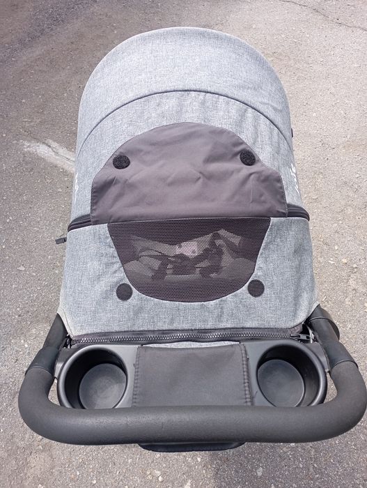 Продам коляску Joie