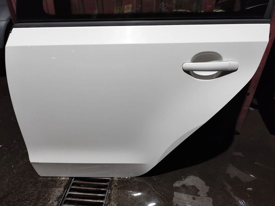 VW UP / SEAT MII PORTA TRAS ESQUERDA - PT513