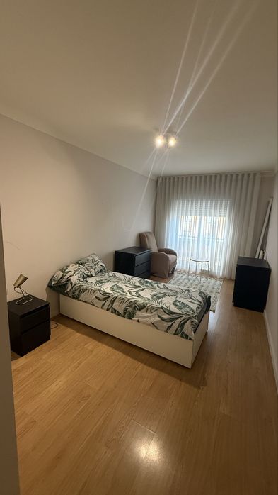 Alugo quarto gulpilhares