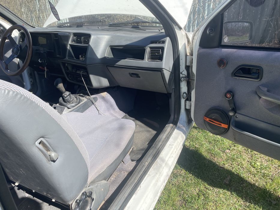 Продам Форд Сієрра 1.6