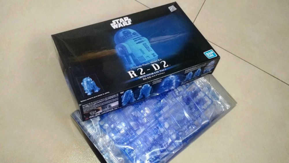 Model plastikowy do składania R2-D2 1:12 Hologram Star Wars Bandai Łódź ...