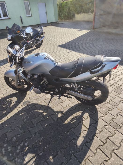 Kawasaki zr- 7 750