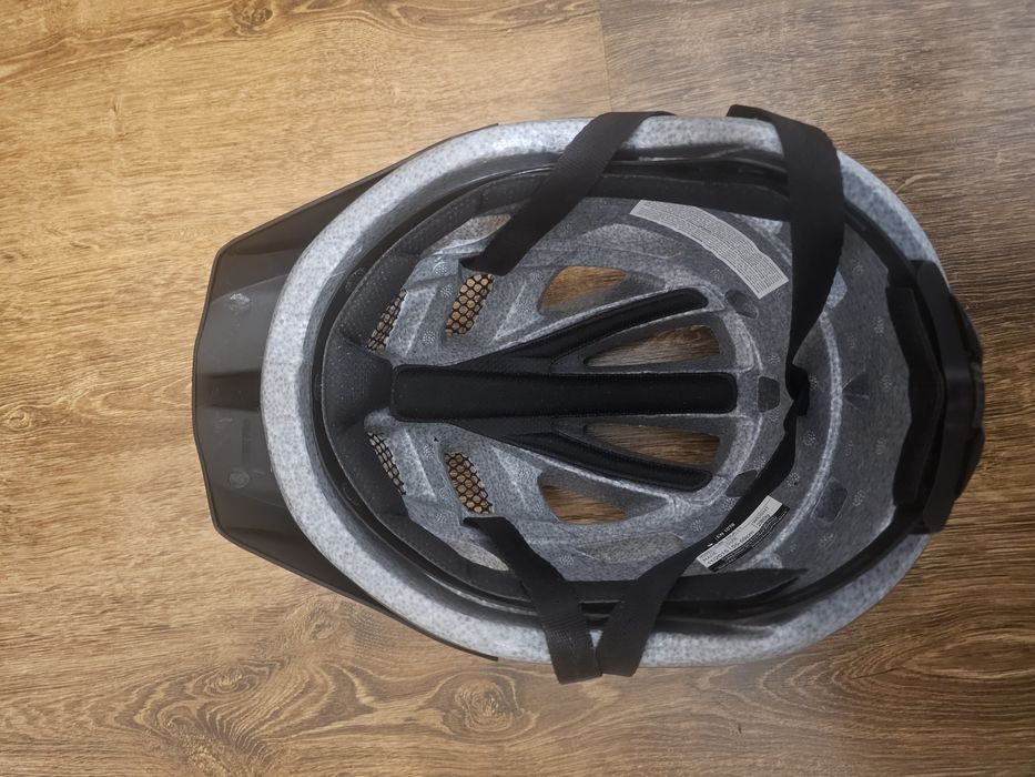 Велосипедний шолом Cube