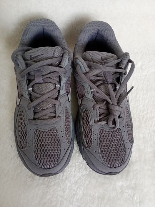 Buty sportowe Nike v5 RNR runner seude 37,5