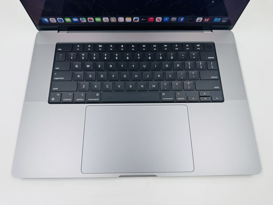 Apple MacBook Pro 16 2021 M1 Pro 32GB RAM 1TB SSD Space Gray IL7630