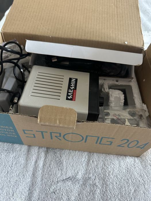 Набір для манікюру (фрезер + лампа)