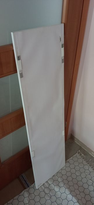 Lustro ścienne białe