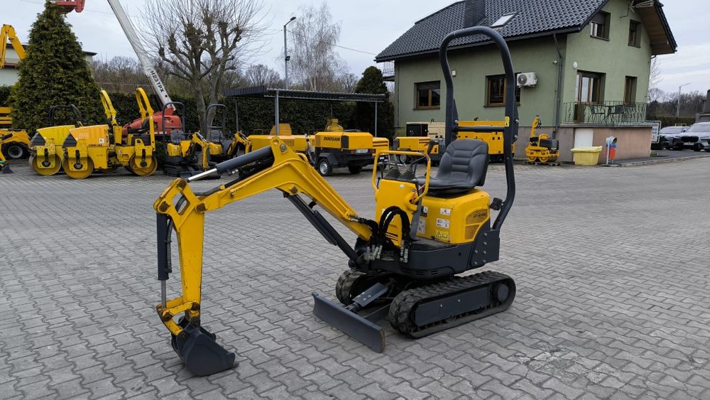 Wynajem minikoparka yanmar SV 08 waga 1tona