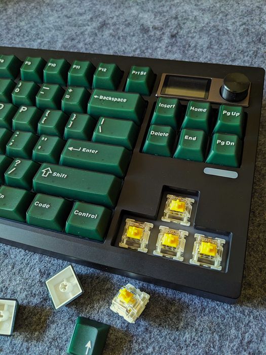 Кастомна механічна клавіатура GMK87