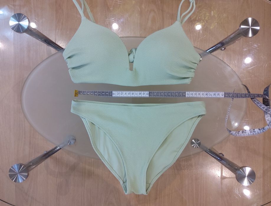 Купальник раздельный в рубчик,  размер М, новый