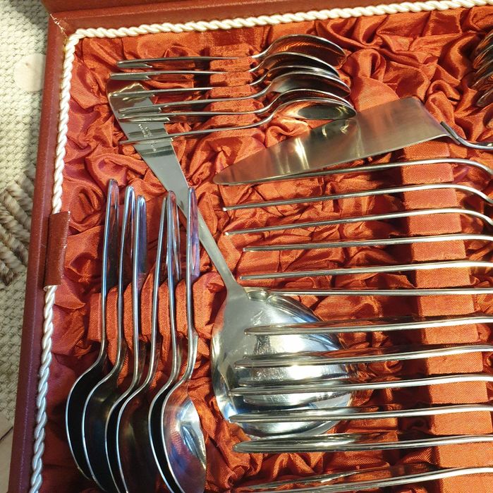 Sztućce gerlach lata 70 komplet 55 sztuk w skrzyni drewnianej