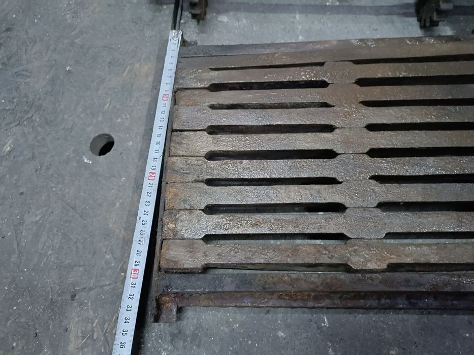 Ruszta żeliwne komplet