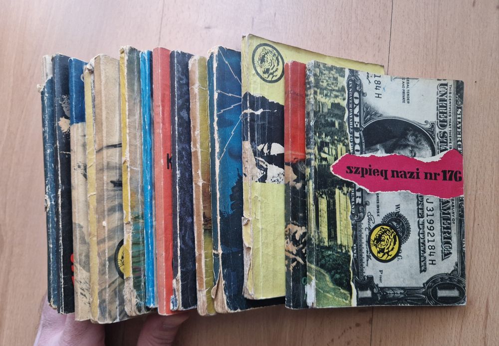 31 × ŻÓŁTY TYGRYS duże wydania PRL  lata 60.