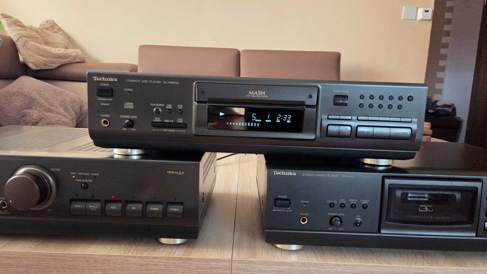 Technics wieża 3 segmenty piękny stan
