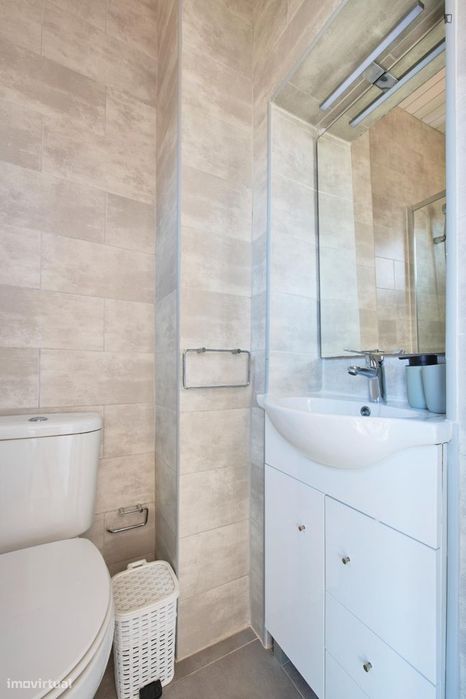 Quarto - localizado em Alameda Lisbon