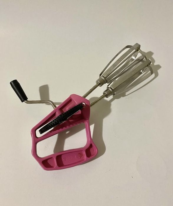 Вінтажний ручний міксер