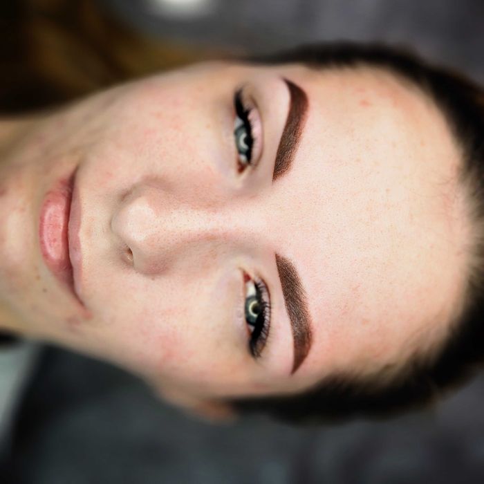 Перманентний макіяж брів