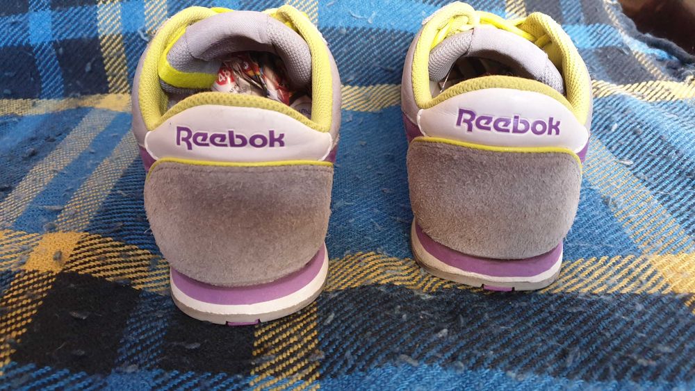 Женские кроссовки Reebok