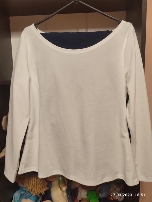 Жіночий брючний костюм