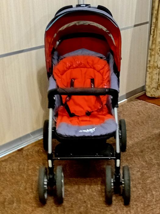 Продам складываются  прогулочрую детскую коляску  фирмы Baby  design.