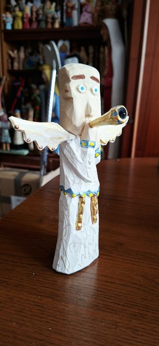 Anioł rzeźba ludowa