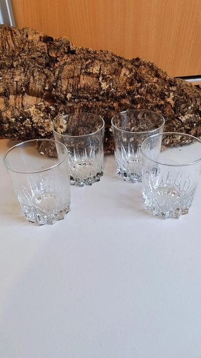 Conjunto de vários copos